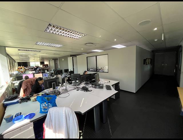 717M² OFFICE TO LET IN CAPE TOWN CITY CENTRE